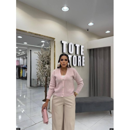 V-Neck Buttoned Knit Pullover V-Neck Buttoned Knit Pullover